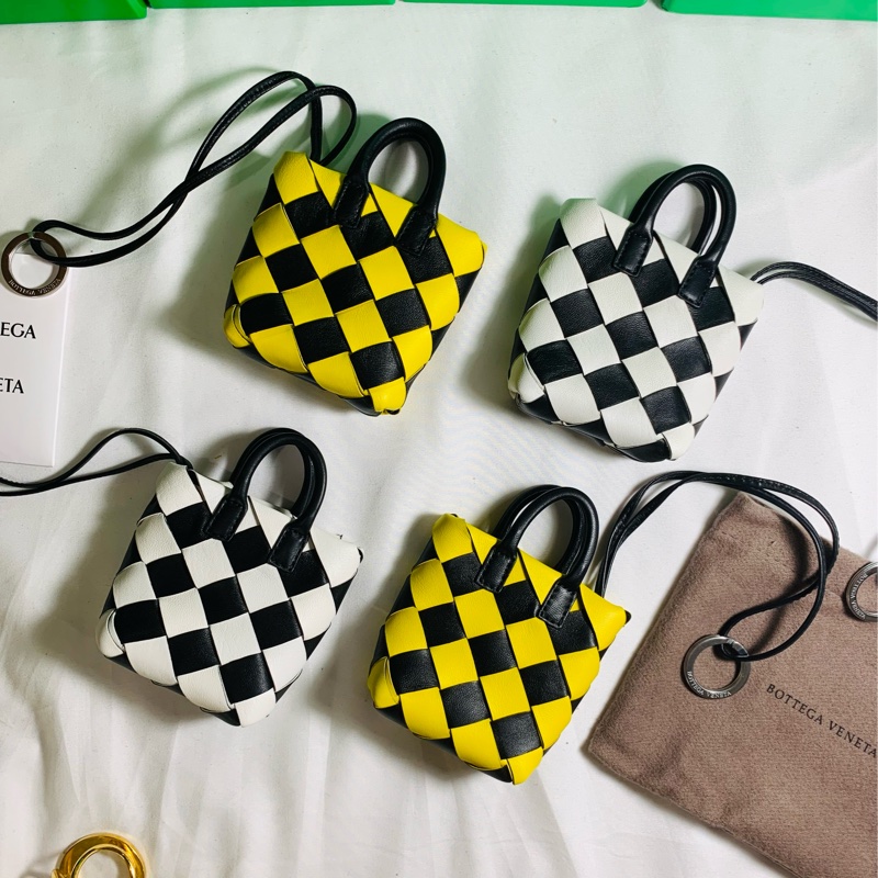 🎁全新盒裝Bottega Veneta 葆蝶家BV吊飾/鑰匙圈-2