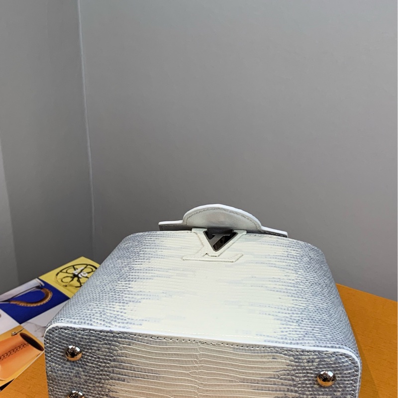99新 LV 路易威登capucines mini特別難買-7