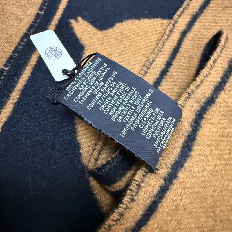 Hermes 100% Cashmere 雙面頸巾連盒-5