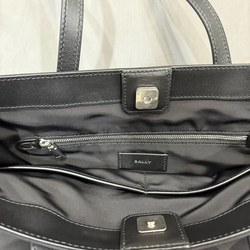 BALLY 經典黑字LOGO設計帆布拼接牛皮手提托特包(黑)-11