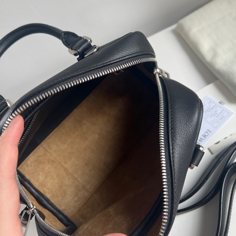 Loewe Amazona 黑色手提包 肩背斜背包 簡約高級百搭🖤-15