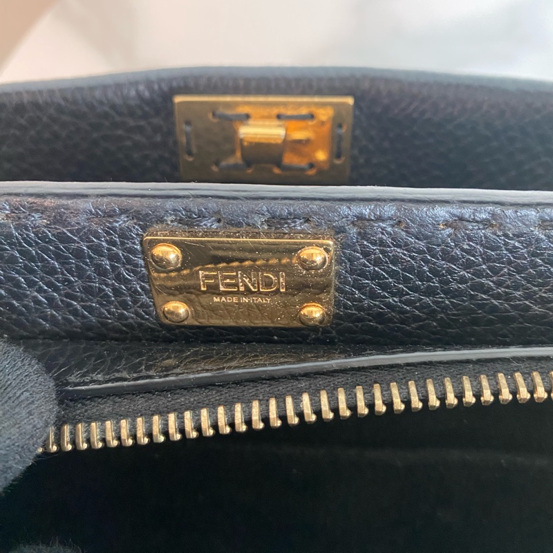 Fendi 黑金peekaboo小怪獸-5