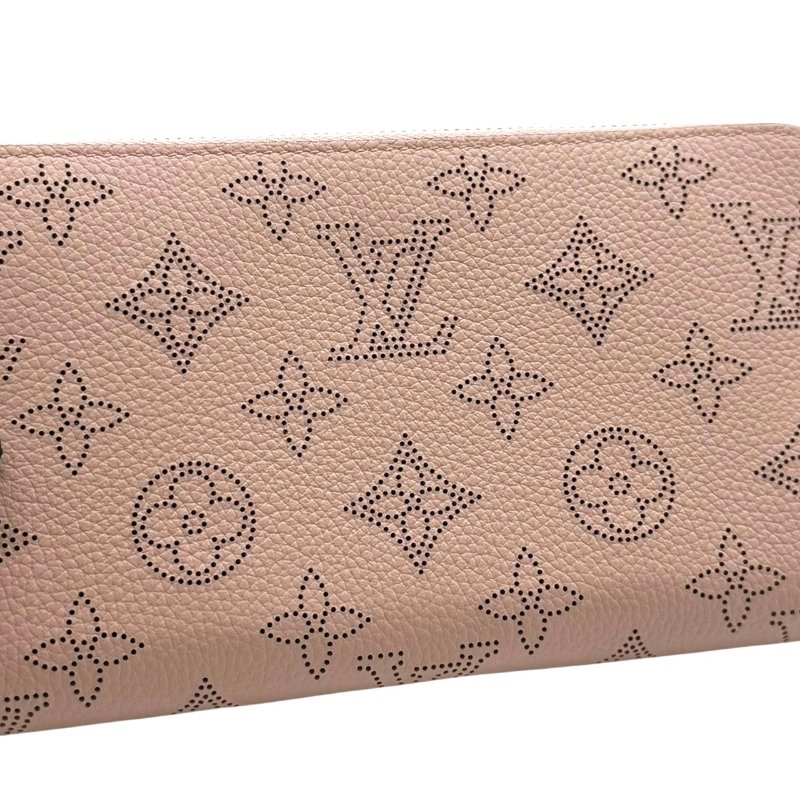 【美收精品】LV 粉色Mahina長夾 B-797【隔月月中將轉賣至日本 上架期限30天】-4