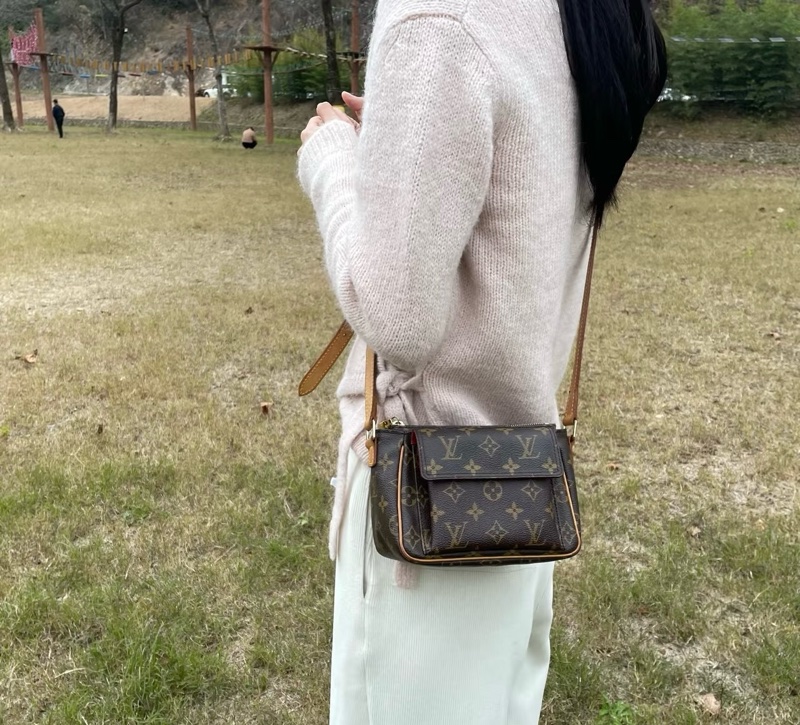 LV 經典老花豆腐包/小方包-2