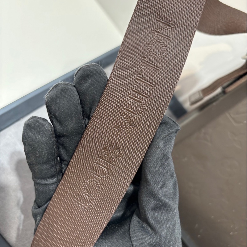 二手LV全皮咖啡巧克力壓紋斜背包M46520絕版品-7