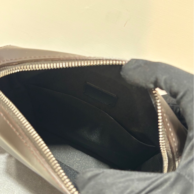 二手LV全皮咖啡巧克力壓紋斜背包M46520絕版品-8