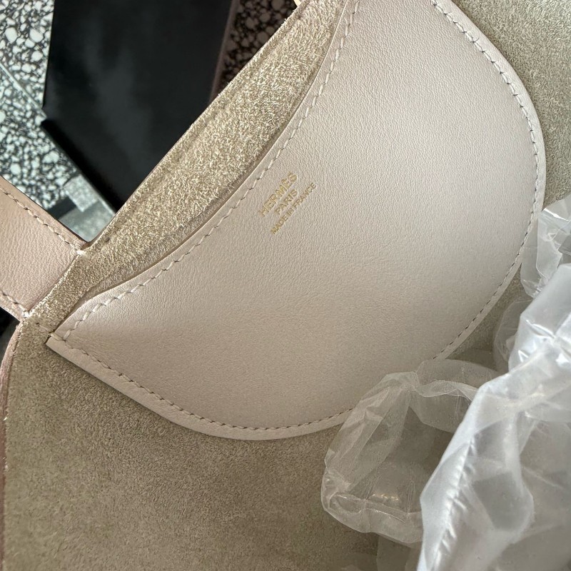 Hermes in the loop-4