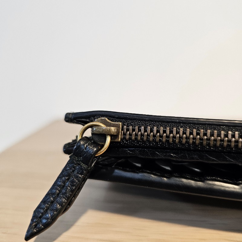 Gucci黑牛皮霧金釦蜜蜂對釦式中夾-3