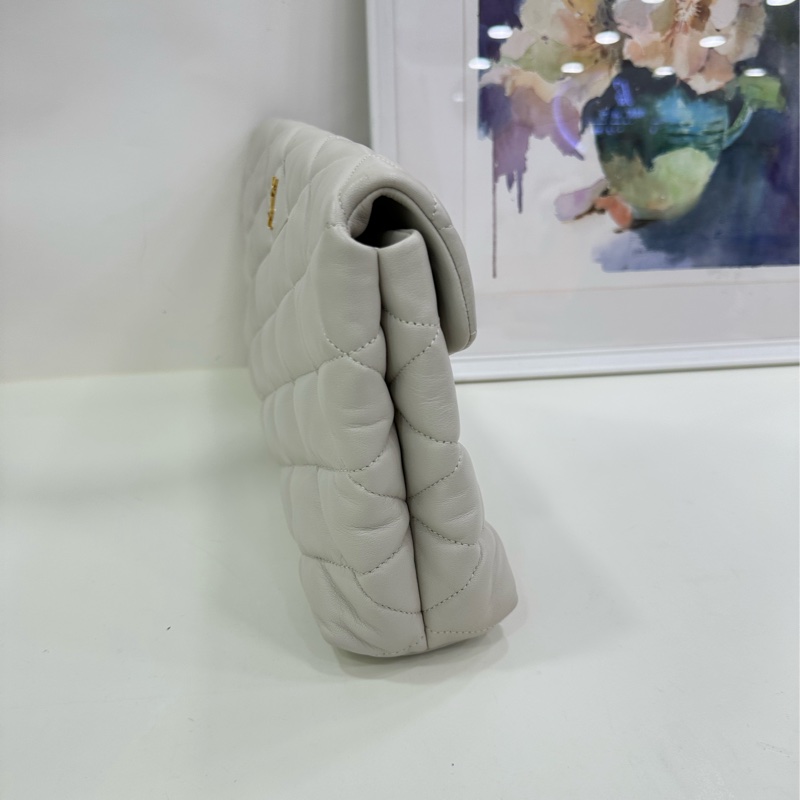 YSL聖羅蘭 Sade Puffer信封手包，經典白色-5
