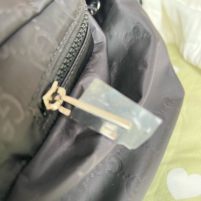 Gucci女用後背包-1