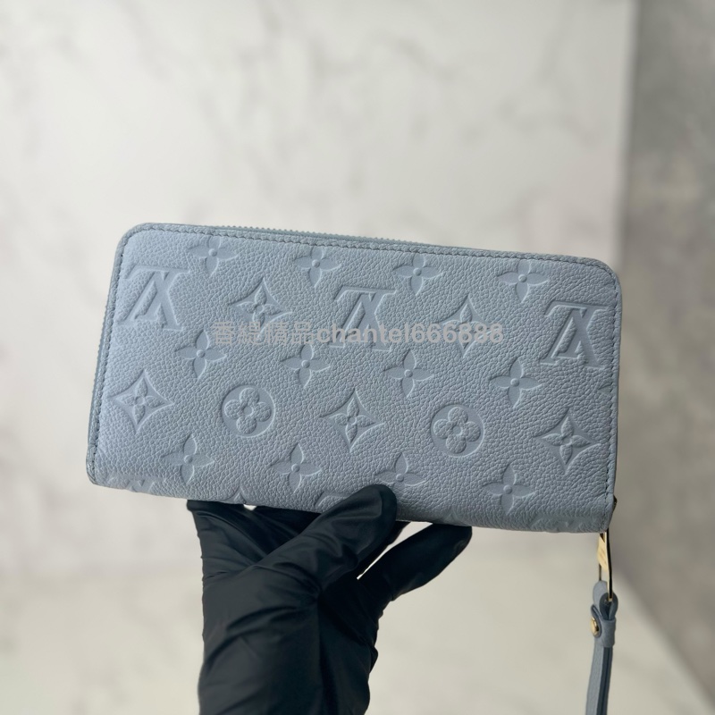 💗香緹國際精品💗 LV 寶寶藍拉鏈長夾 晶片款-1