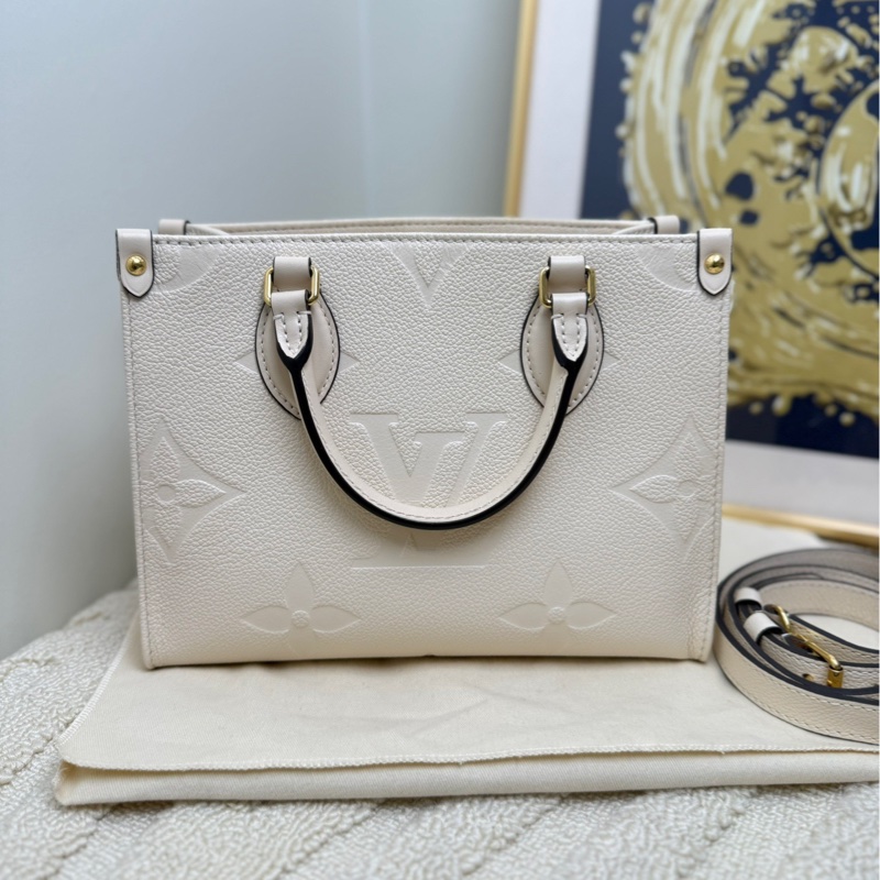 Lv Louis Vuitton路易威登 onthego 小號 small pm 奶油白金扣全皮單肩手提-0