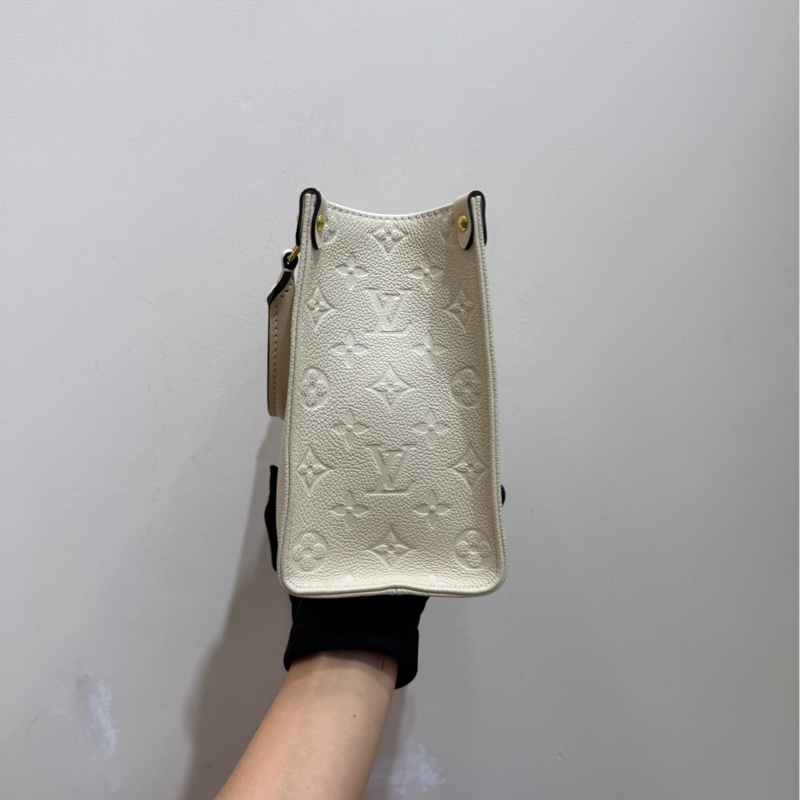 Lv Louis Vuitton路易威登 onthego 小號 small pm 奶油白金扣全皮單肩手提-4