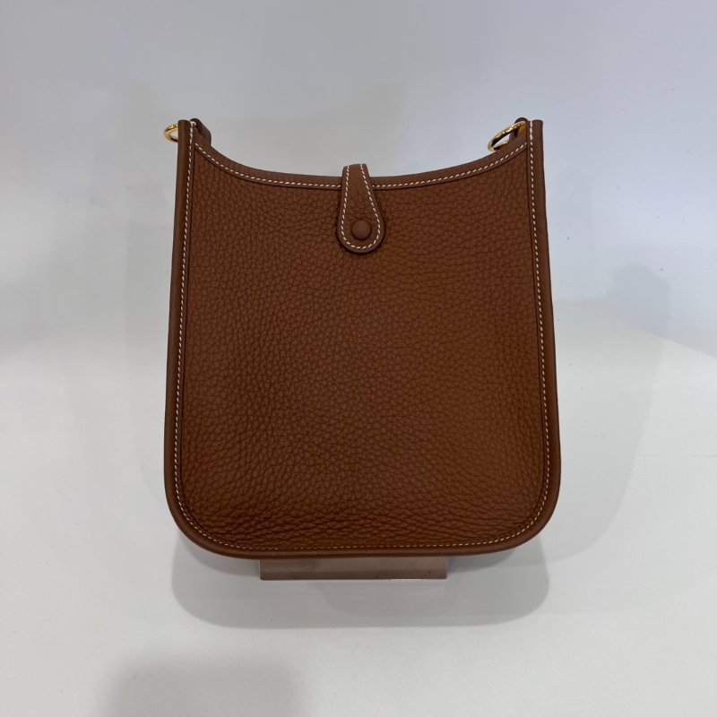 HERMES U刻金棕色EVELYNE TPM 單背包-3