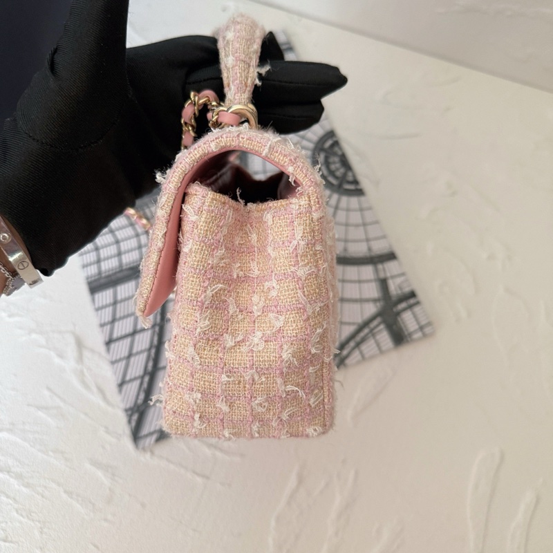 Chanel香奈兒24P粉色毛呢手柄大mini 附件盒子塵袋。-4