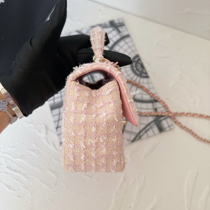Chanel香奈兒24P粉色毛呢手柄大mini 附件盒子塵袋。-5