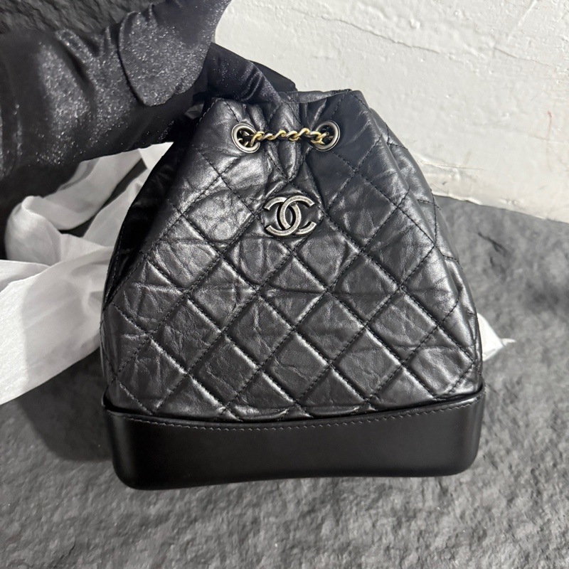 Chanel香奈兒流浪雙肩包 25開無卡 有盒防塵袋-1