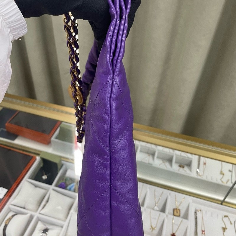 CHANEL 22bag small-9