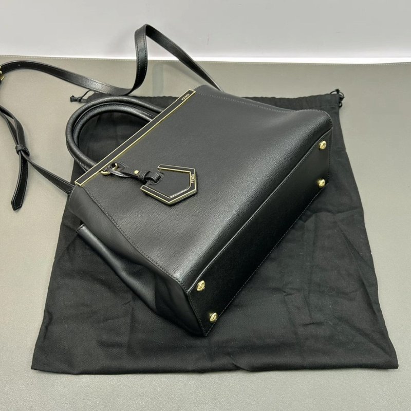 FENDI 黑金2jours手提肩背斜背包26*20*12 98新配件塵袋-4