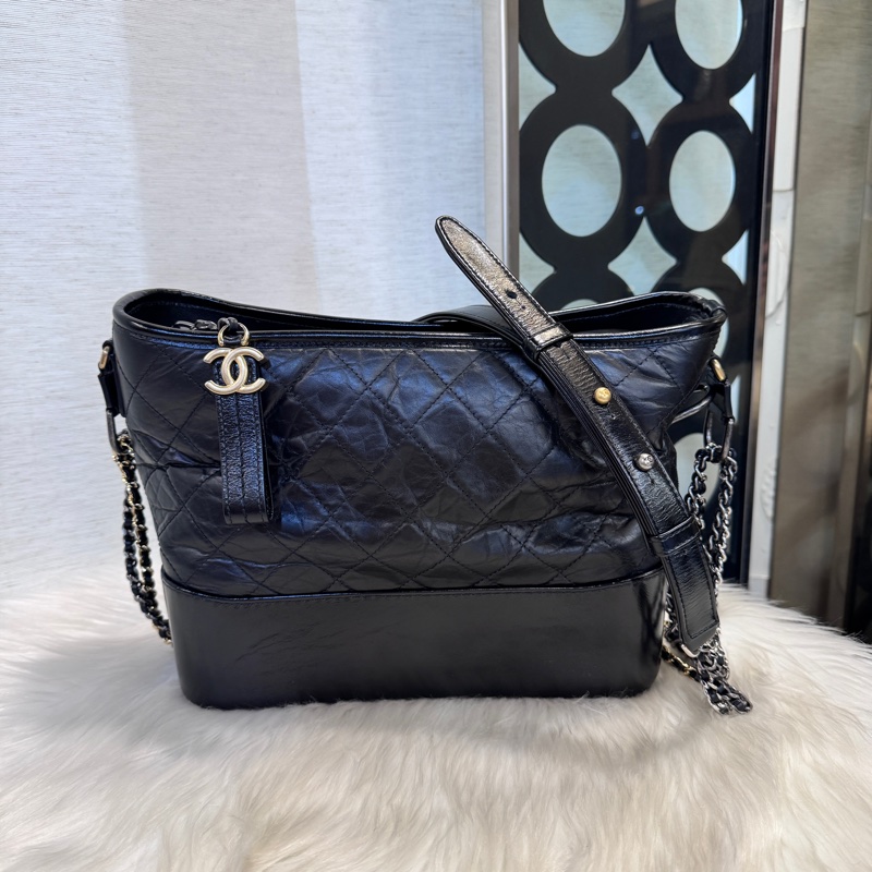 Chanel 黑復刻牛皮大號流浪包-0