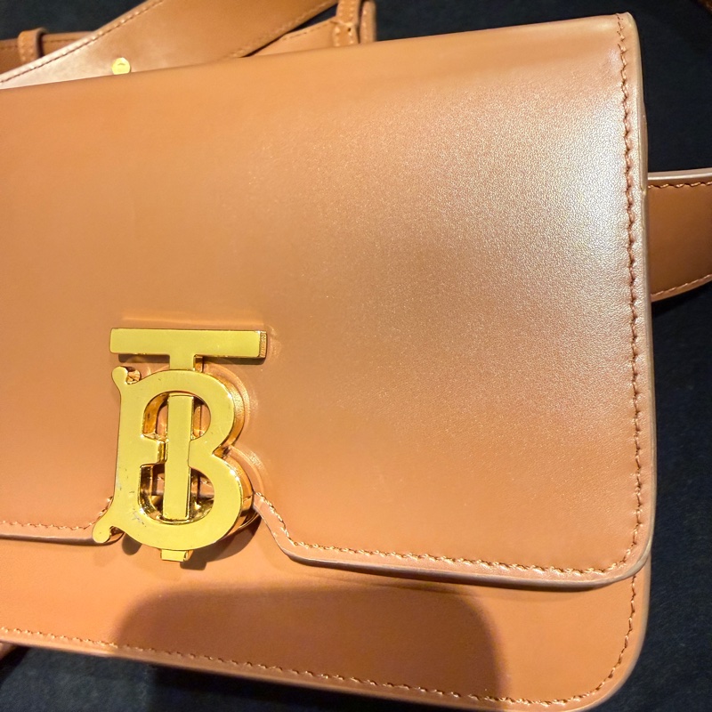 Burberry 焦糖腰包❤️-17