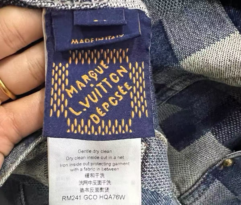 LV 菲董聯名24年春夏秀款馬賽克牛仔外套 54號 長69肩寬53胸圍130 全新帶吊牌塵袋-4