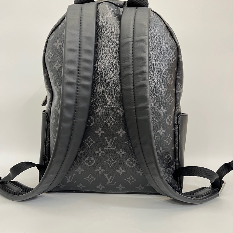 LV 黑灰原花銀釦Discovery PM 後背包-1