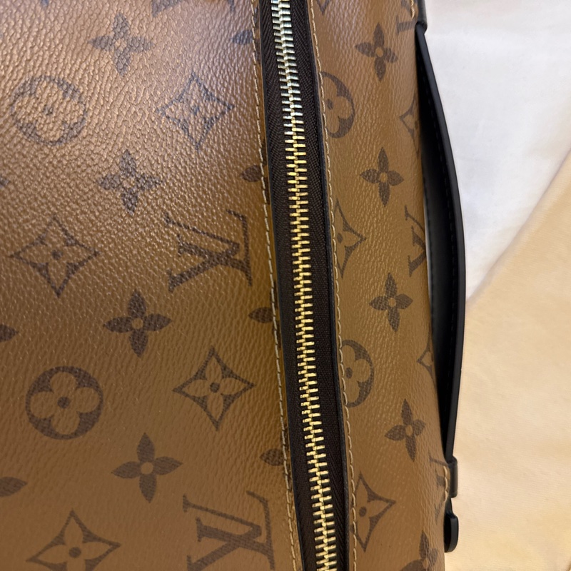 Lv 拼色郵差包-19
