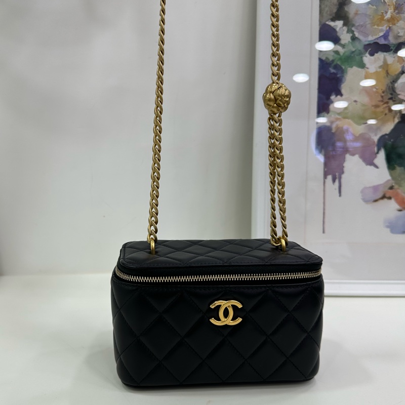 Chanel 25P香奈兒黑金羊皮山茶花金球化妝長盒尺寸16*10*8 copy購證-7
