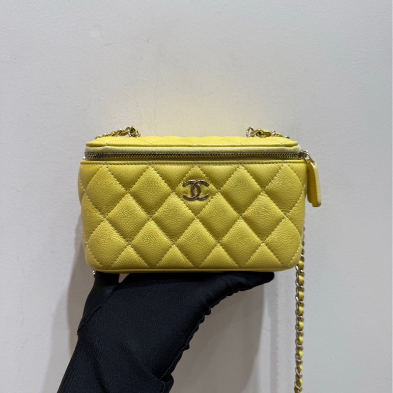 香奈兒Chanel 化妝長盒子單肩包 小雞黃淺金扣 31開-1