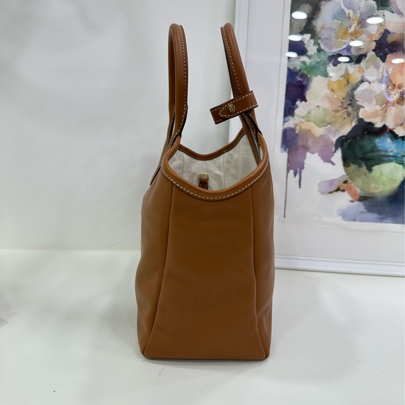 Miumiu繆繆 干邑色 小牛皮菜籃tote ivy 手提包斜背包-4