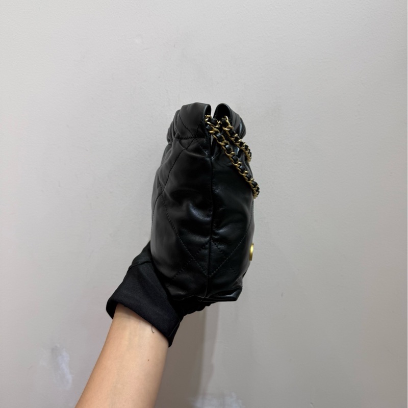 Chanel 香奈兒 22bag mini 黑色金扣 小垃圾袋 購物袋單肩斜挎包-4