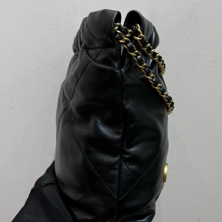 Chanel 香奈兒 22bag mini 黑色金扣 小垃圾袋 購物袋單肩斜挎包-7