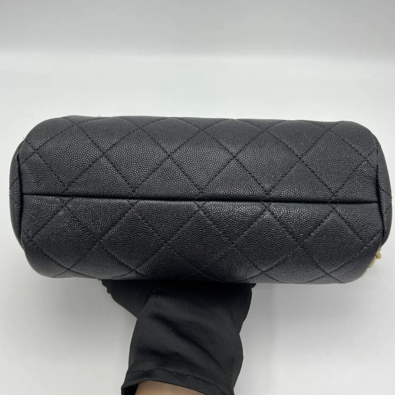 CHANEL 黑金20A保齡球肩背斜背包21*11*10 99新配件塵袋盒子-3