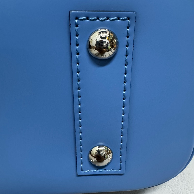 LV / 路易威登 Alma BB 水波紋 牛皮 藍色貝殼包-16