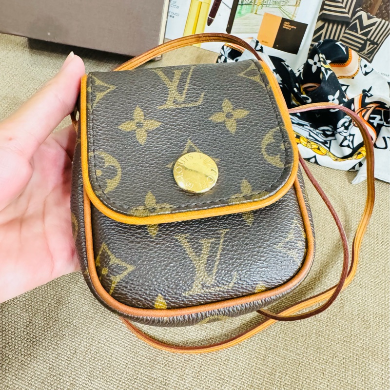 售二手 真品 LVM60018 vintage 老花迷你 豆豆包 口紅包 小包 斜背包-8