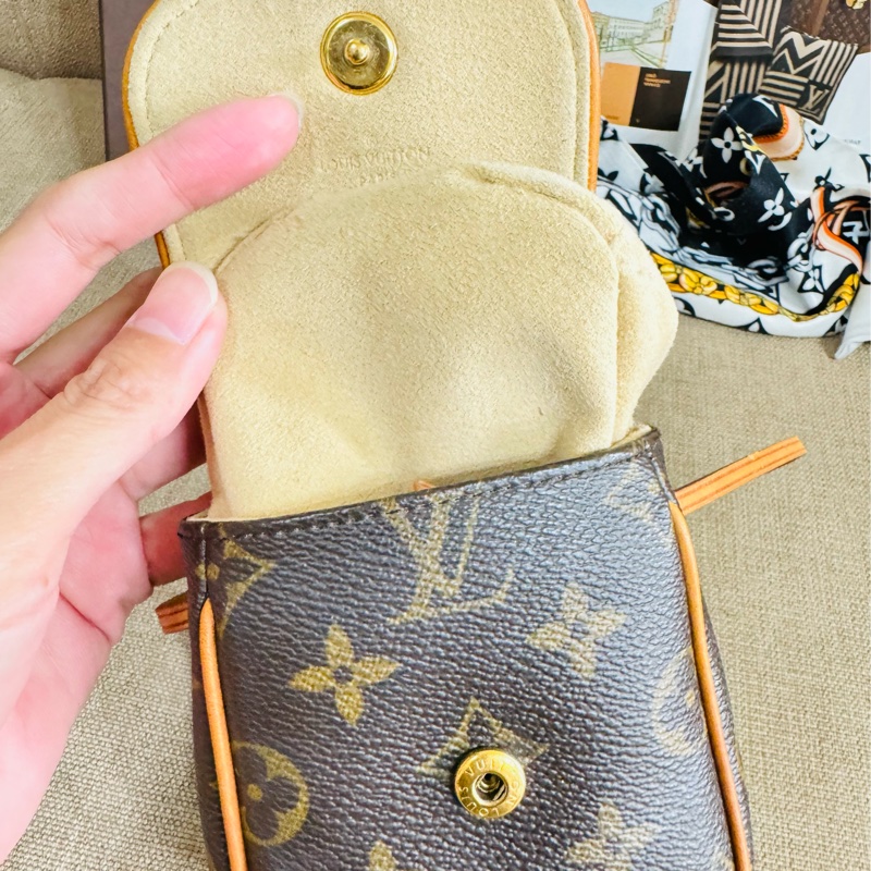 售二手 真品 LVM60018 vintage 老花迷你 豆豆包 口紅包 小包 斜背包-18