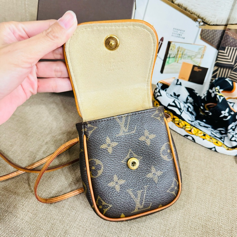 售二手 真品 LVM60018 vintage 老花迷你 豆豆包 口紅包 小包 斜背包-27