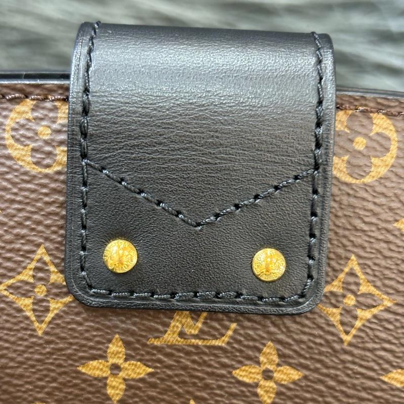 LV M43596 TRUNK CLUTCH 原花老花字紋雙色 海鷗 金鍊金釦 小箱子軟箱包箱子包斜背包肩背包手拿包-19