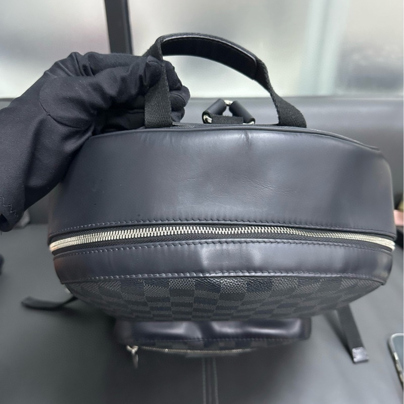 LV josh系列 後背包-11