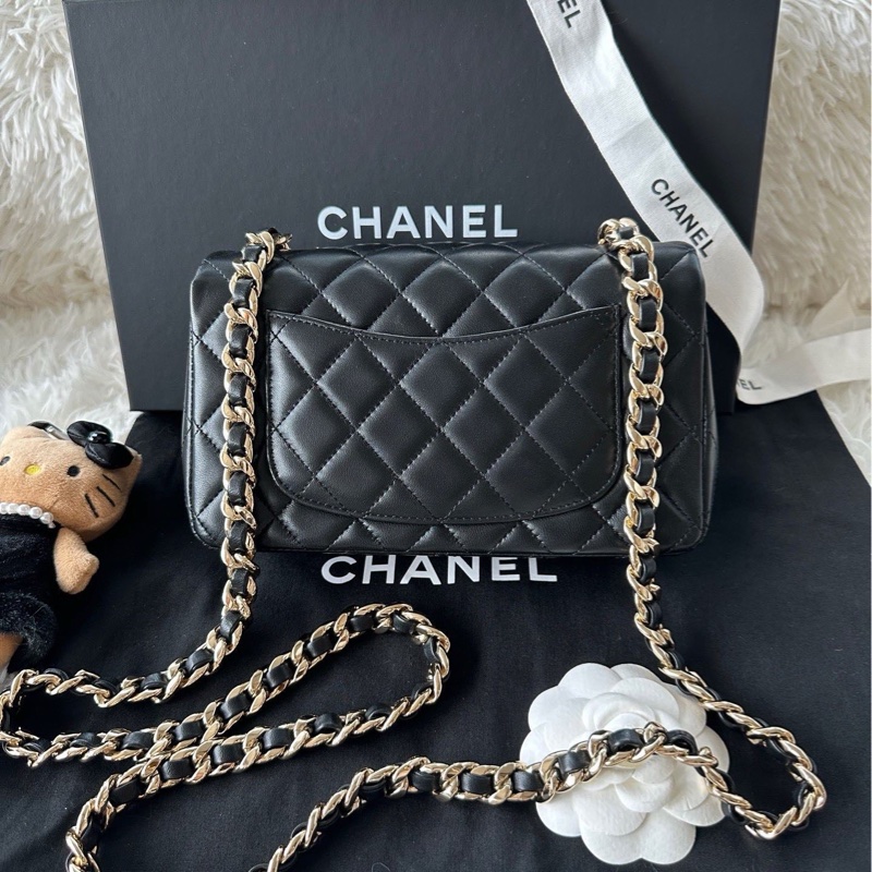 香奈兒 Chanel 21c 徽章 cfmini 大mini 黑金 單肩斜挎包-1