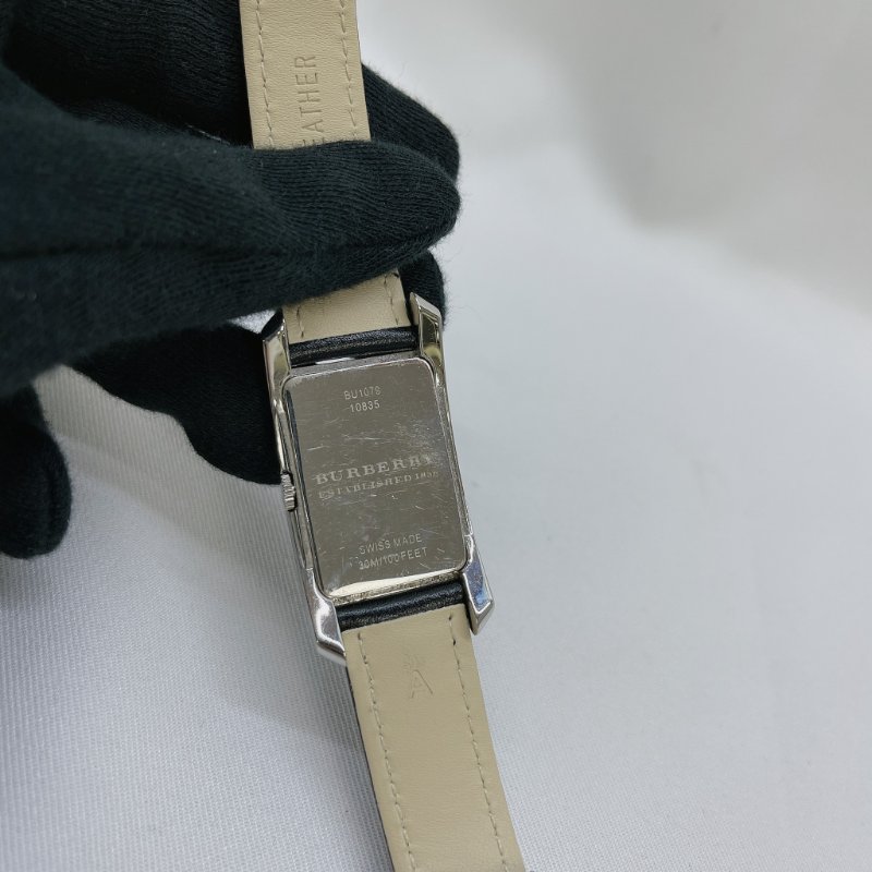 BURBERRY 不鏽鋼石英腕錶-4