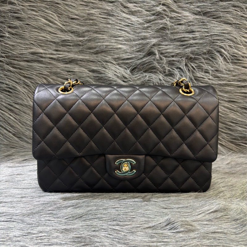 CHANEL A01112 25 COCO CF 黑色羊皮 金鍊 肩背包 口蓋包-0