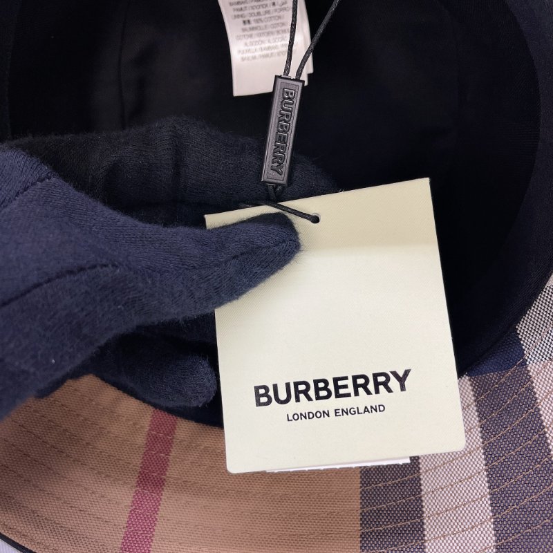 BURBERRY 全新經典皮革邊格紋漁夫帽-7