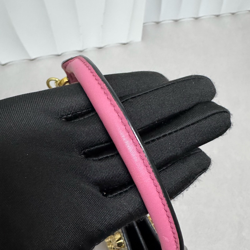 Prada / 普拉达 Margit 粉色小號鉚釘手袋-3