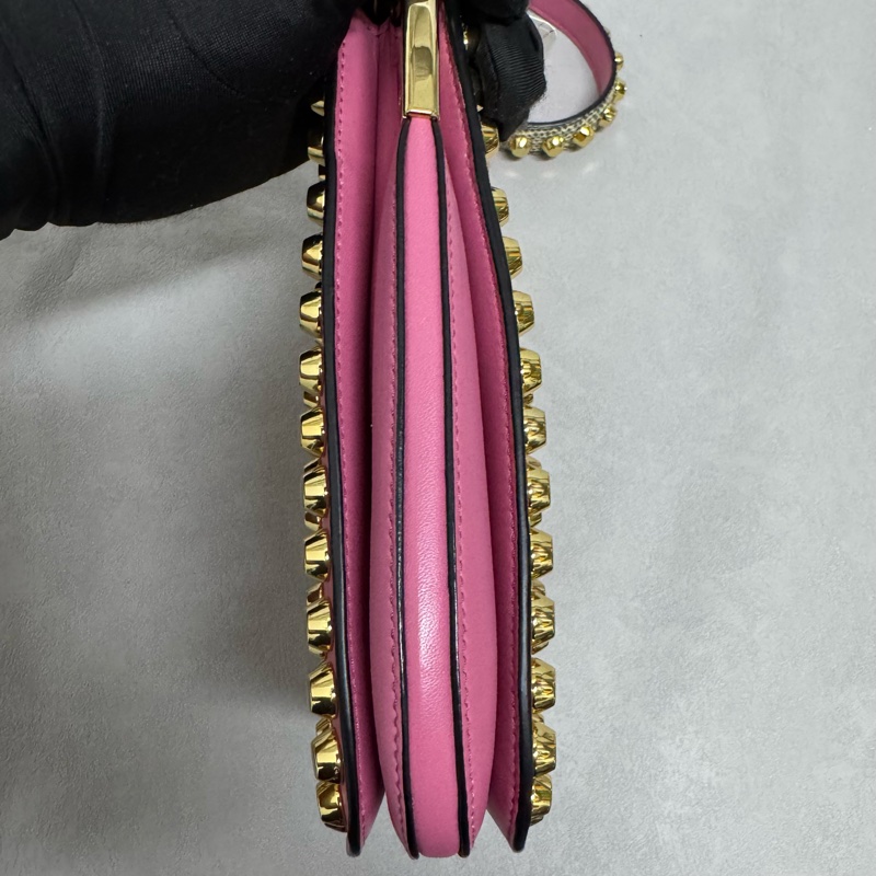 Prada / 普拉达 Margit 粉色小號鉚釘手袋-9