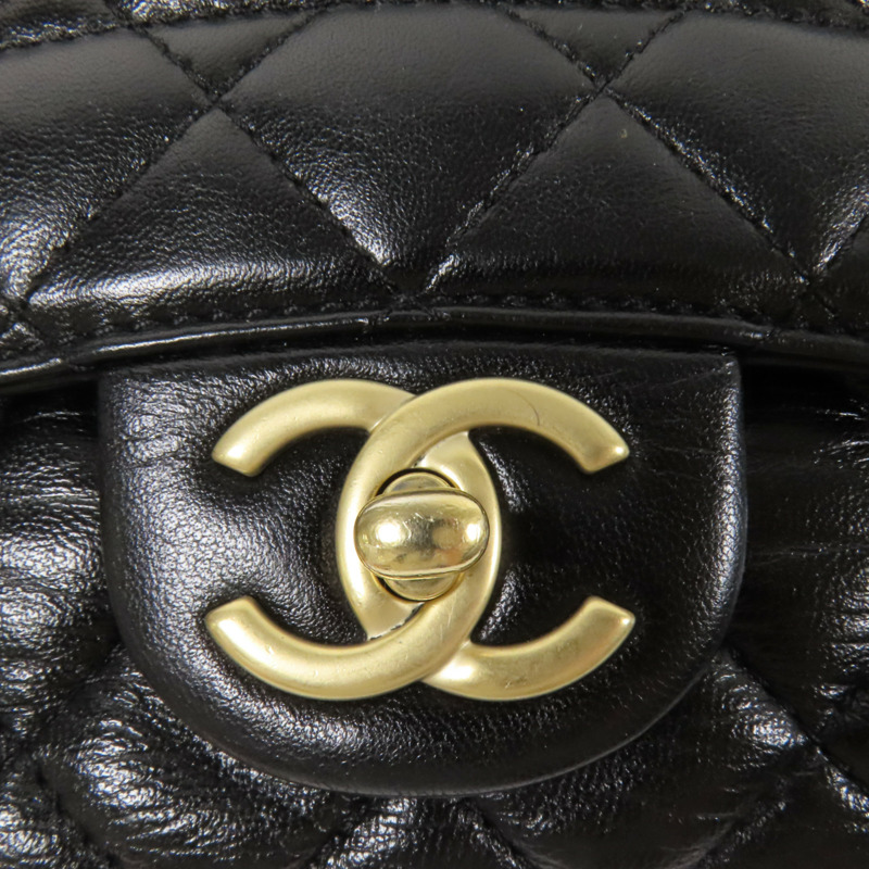 CHANEL 牛皮皮革Chain Shoulder金扣肩背袋-6