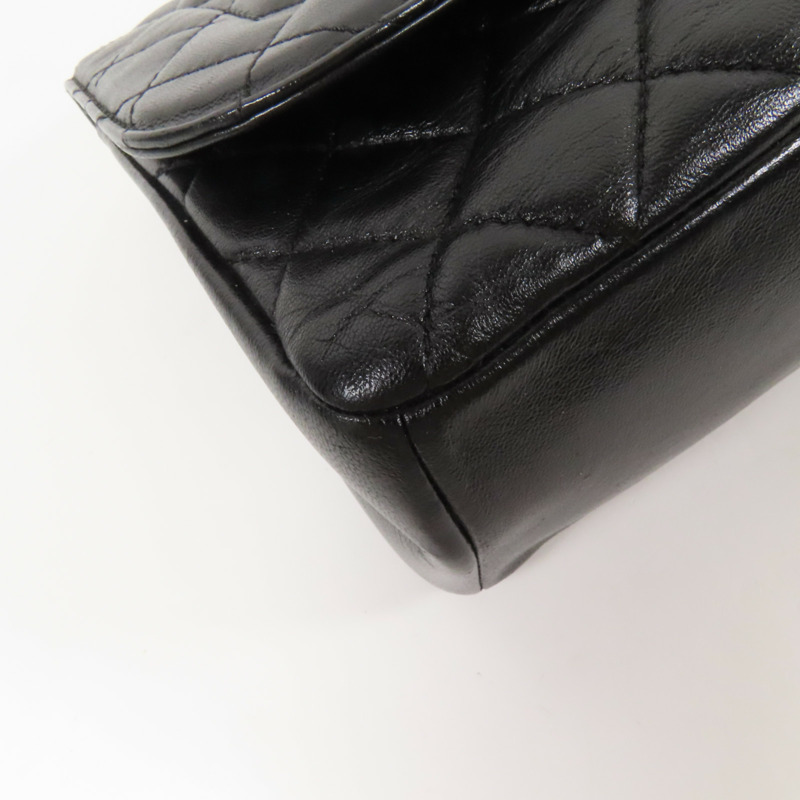 CHANEL 牛皮皮革Chain Shoulder金扣肩背袋-11