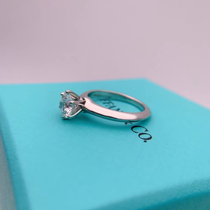 Tiffany蒂芙尼鉑金六爪鑽戒 1.12克拉、E色、VS2 全套帶票-5