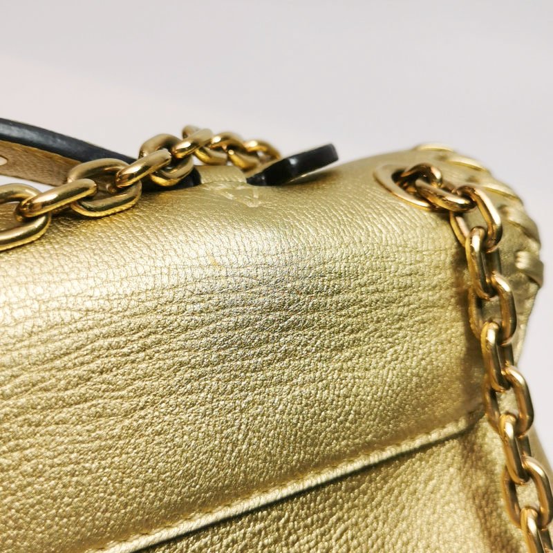 Louis Vuitton (LV) Very Chain 牛皮 純色 V字 標誌 鏈條包 單肩包-17